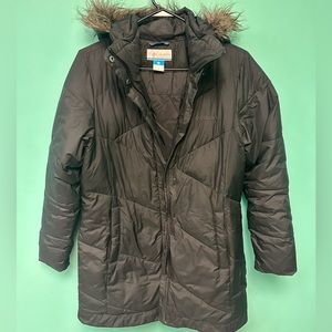 Women Columbia long black puffer coat